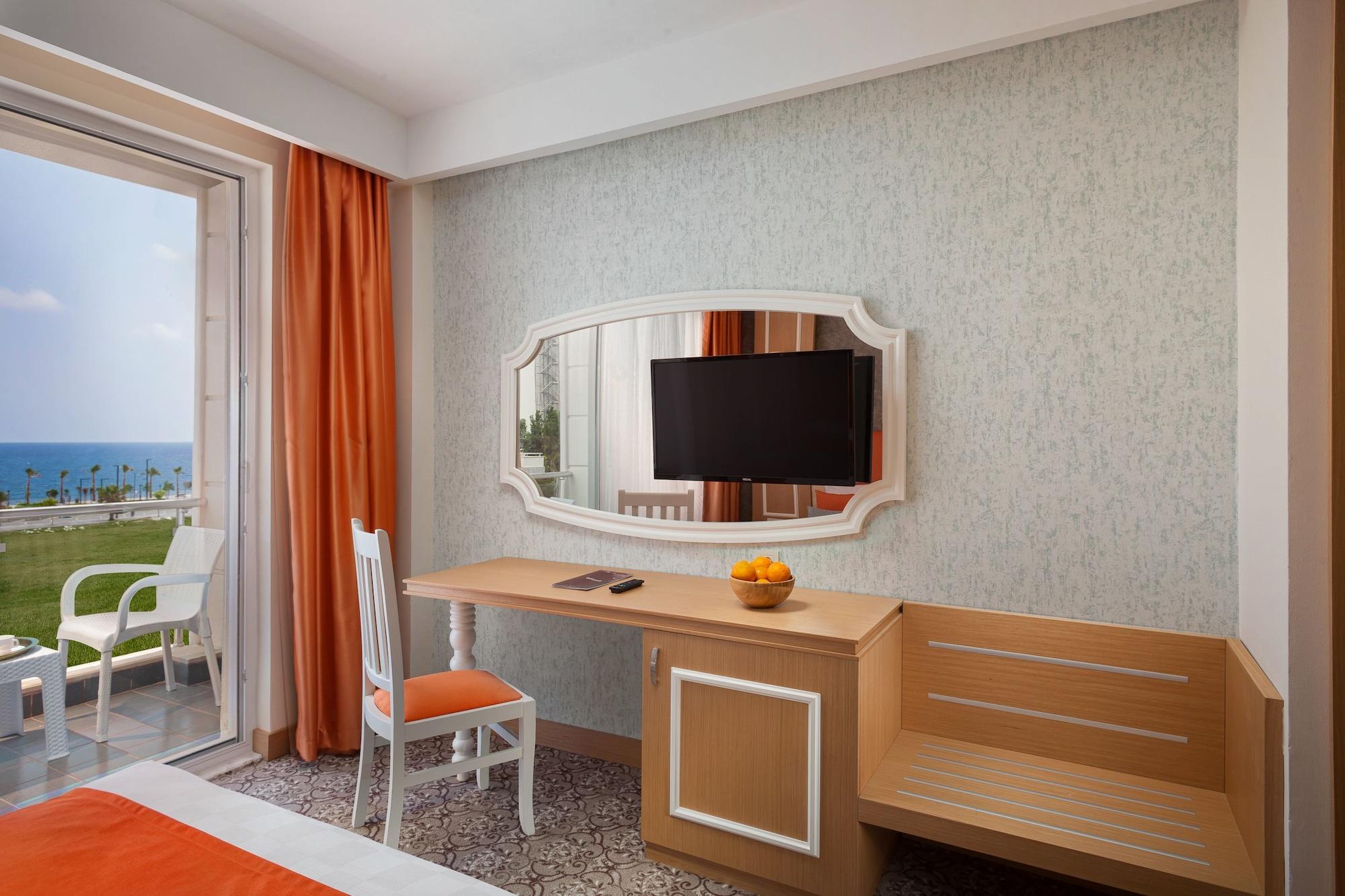 Crystal orange hotel. Отель Голден Анталия. Orange Hotel Antalya. Отель оранж в Анталье. Отель оранж Гранд. Анталия.